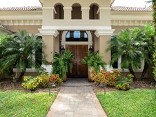 Front entrance - manor home - Ormond Beach Florida