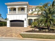 Custom home in Palm Coast Plantation by Stoughton & Duran, photo 2