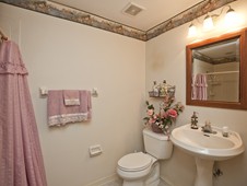 Guest bathroom - custom home - Ormond Beach Florida